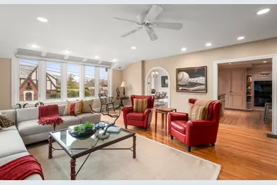 17 Lancaster Rd, Newton, MA 02458 - Photo 9