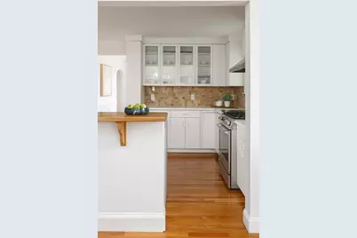 1321 Beacon St, Newton, MA 02468 - Photo 5