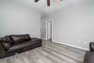 17 O St #3, Boston, MA 02127 - Photo 3