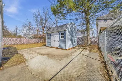 37 Frances St, Brockton, MA 02301 - Photo 11
