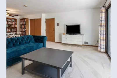 340 Sunderland Rd #28, Worcester, MA 01604 - Photo 5