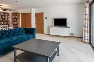 340 Sunderland Rd, Worcester, MA 01604 - Photo 5