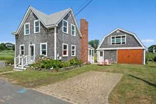 98 Cherry St, Marshfield, MA 02050 - Photo 1