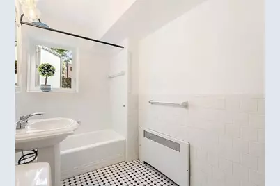 549 Centre St #2, Newton, MA 02458 - Photo 5