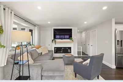 7 Manning Rd, Chelmsford, MA 01824 - Photo 3