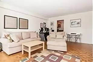 33 Pond Ave, Brookline, MA 02445 - Photo 3