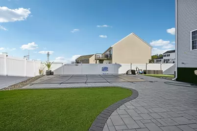 43 Gedney Dr, Peabody, MA 01960 - Photo 3