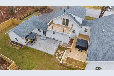 7 Nipmuck, Webster, MA 01570 - Photo 1