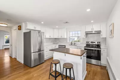 31 Potter Rd, Waltham, MA 02453 - Photo 7