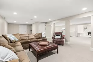 65 Woodcliff Rd, Wellesley, MA 02481 - Photo 33