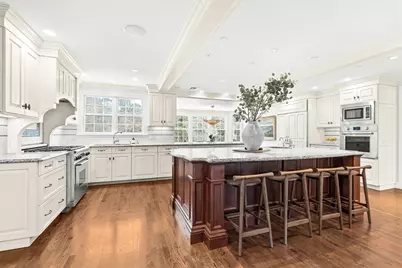 65 Woodcliff Rd, Wellesley, MA 02481 - Photo 7
