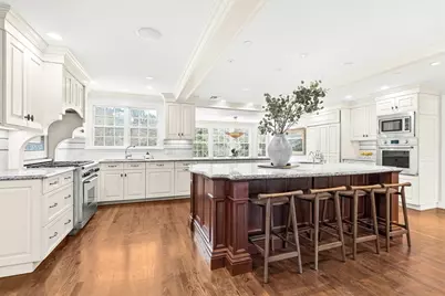 65 Woodcliff Rd, Wellesley, MA 02481 - Photo 7