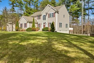 9 Chrisjenn Brook Ln, Lakeville, MA 02347 - Photo 3