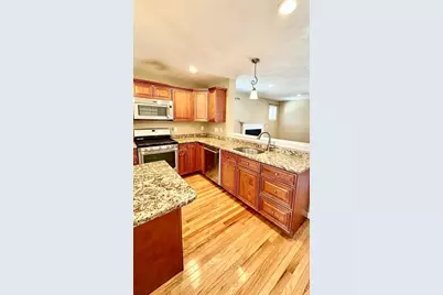 87 South St #87, Plainville, MA 02762 - Photo 1