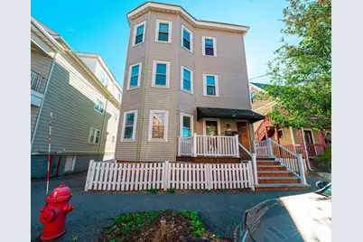 27 Wave #C, Revere, MA 02151 - Photo 1