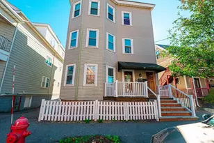 27 Wave, Revere, MA 02151 - Photo 1