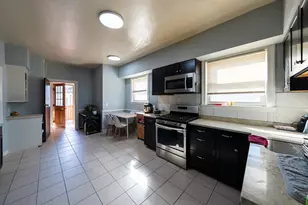 27 Wave, Revere, MA 02151 - Photo 5