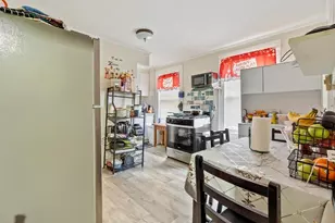 7-11 Gibbs Ct, Waltham, MA 02452 - Photo 11