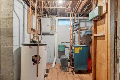 33 Eastford Rd, Auburn, MA 01501 - Photo 19