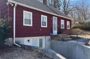 225 Golden Hill Ave, Haverhill, MA 01830 - Photo 3