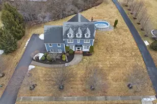 34 Magnolia Ln, Grafton, MA 01536 - Photo 3