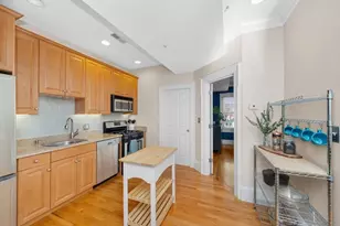 8 Parker Rd, Wakefield, MA 01880 - Photo 3