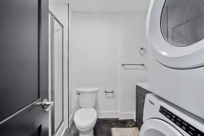 211 W 9th St, Boston, MA 02127 - Photo 25