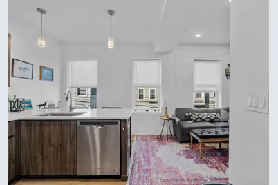 211 W 9th St, Boston, MA 02127 - Photo 3