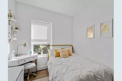 211 W 9th St, Boston, MA 02127 - Photo 13