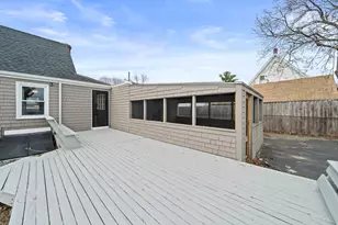 14 Crescent Rd, Weymouth, MA 02191 - Photo 17