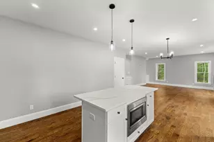 27 Austin Ct, Brockton, MA 02302 - Photo 7