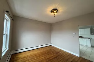 20 Harding St, Cambridge, MA 02141 - Photo 5