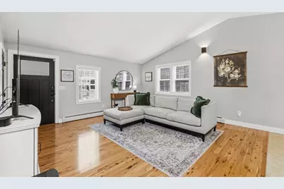 58 Bowler St, Fall River, MA 02723 - Photo 3