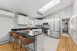 58 Bowler St, Fall River, MA 02723 - Photo 5