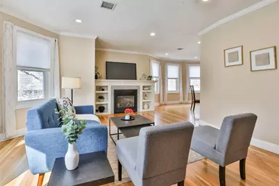12 Linden Rd #12, Melrose, MA 02176 - Photo 5