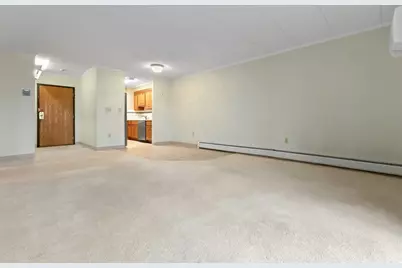 180 Green St #101, Melrose, MA 02176 - Photo 7