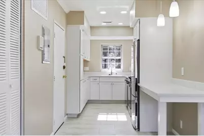 116 Lake Shore Road #4, Boston, MA 02135 - Photo 3