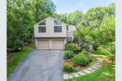 215 North St, Upton, MA 01568 - Photo 1