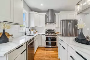16 Alston St, Somerville, MA 02143 - Photo 5