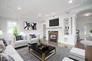 8 Richardson St, Winchester, MA 01890 - Photo 1