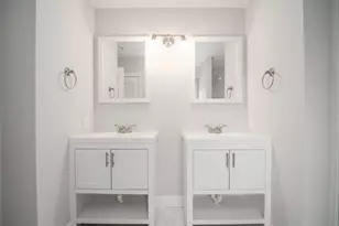 8 Richardson St, Winchester, MA 01890 - Photo 15