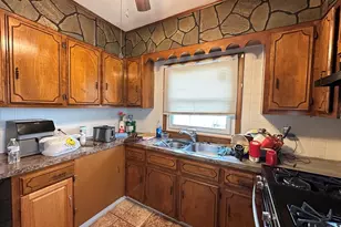 37 Jouvette St, New Bedford, MA 02744 - Photo 27