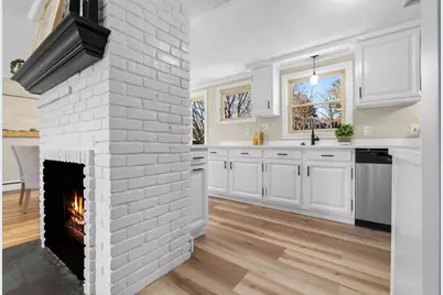 23 Sunrise Ave, Stoneham, MA 02180 - Photo 13