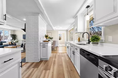 23 Sunrise Ave, Stoneham, MA 02180 - Photo 11