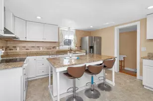 37 Reeds Ln, Holbrook, MA 02343 - Photo 5