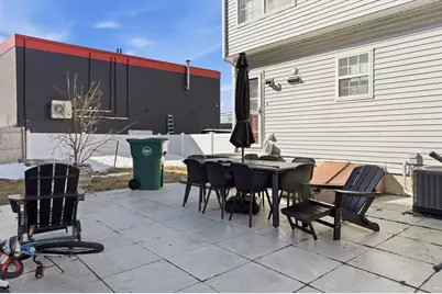 76-78 Linden St, Lynn, MA 01905 - Photo 3