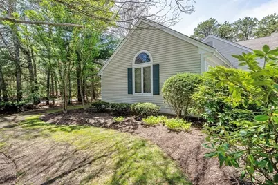 12 Kettle Ln #31, Mashpee, MA 02649 - Photo 3