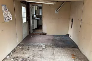 55 Fuller St, Chicopee, MA 01020 - Photo 3