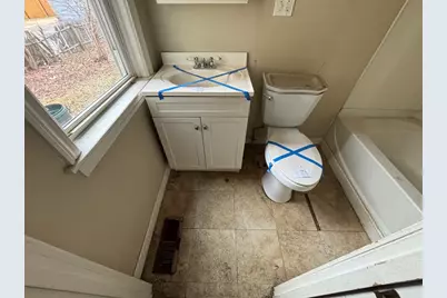 55 Fuller St, Chicopee, MA 01020 - Photo 7