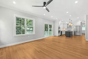 26 Flagg St, Woburn, MA 01801 - Photo 15